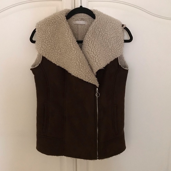 Design History Jackets & Blazers - Design History Outerwear Vest